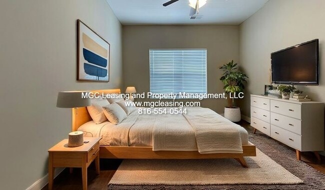 Building Photo - Hot Deal Alert! Move In May and Save!