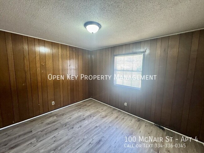 Building Photo - 100 McNair St