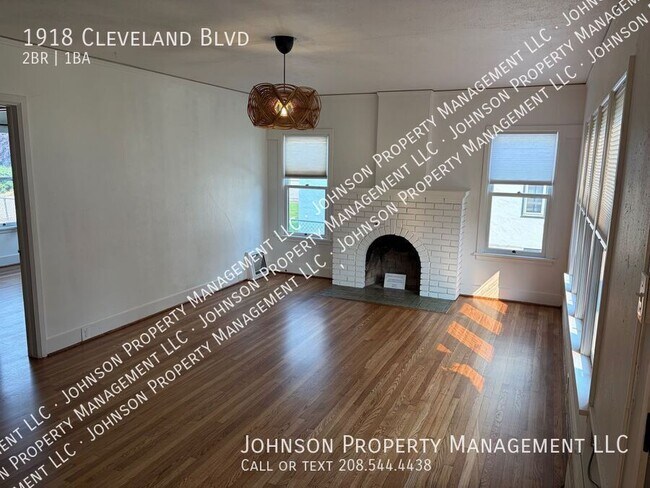 Building Photo - 1918 Cleveland Blvd
