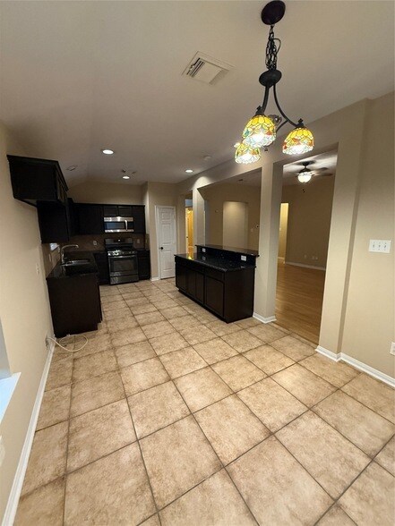 Building Photo - 22031 Falvel Dr