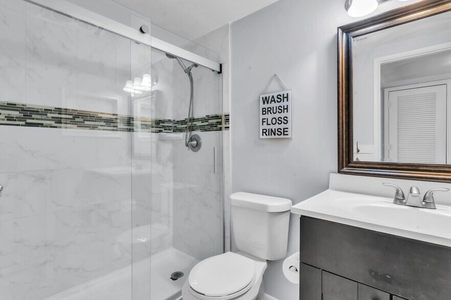 Bathroom - 5850 18th St N