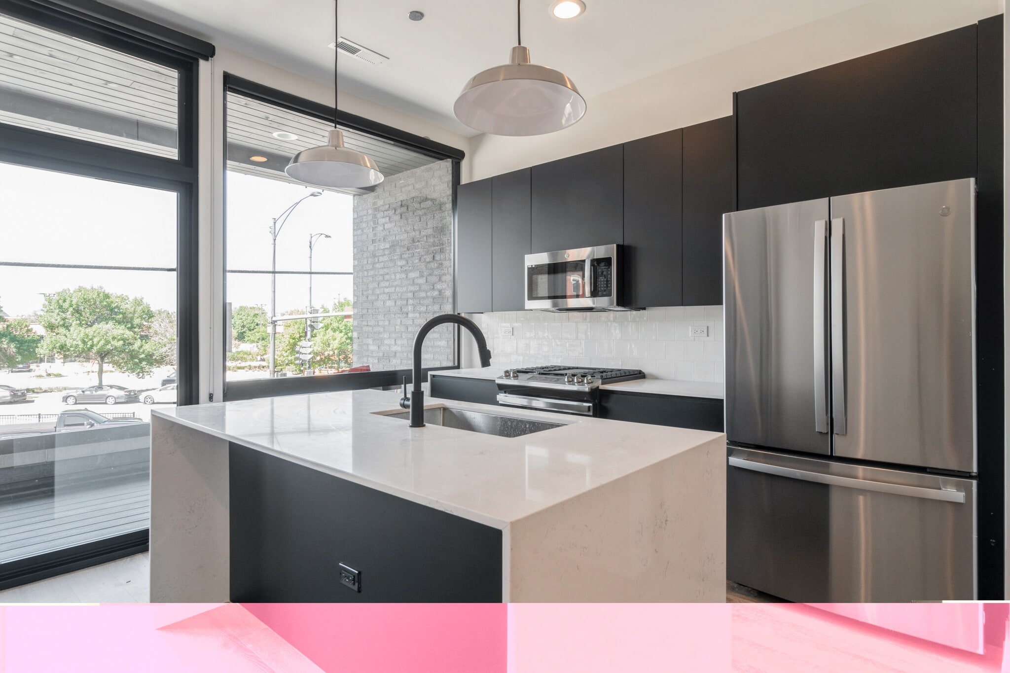 Building Photo - 1775 N Clybourn Ave