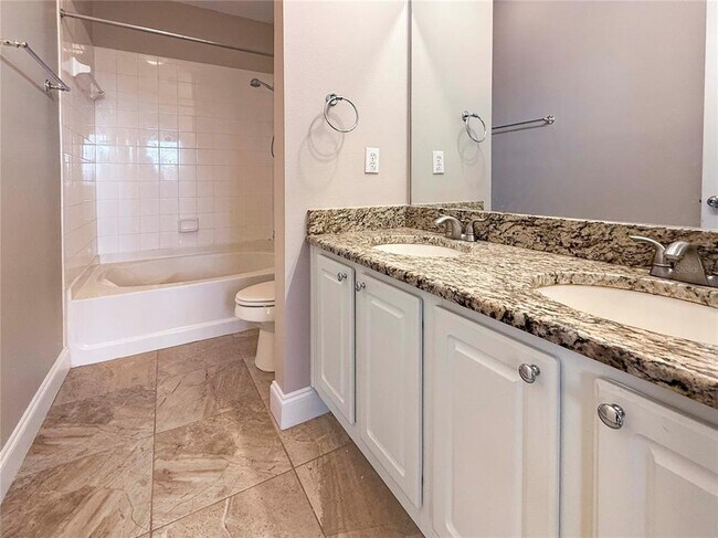 Building Photo - 5701 Bentgrass Dr