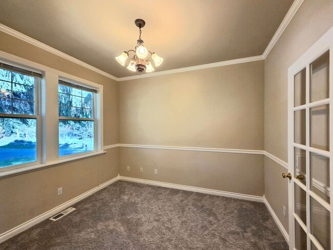 Building Photo - Luxurious Country Living in Desirable Cashmere Location!! 5 Bed + Den, 2.5 Bath!