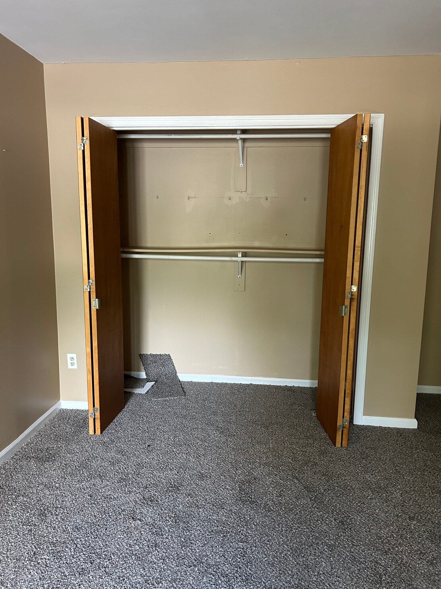 Building Photo - 11 Sunstone Dr