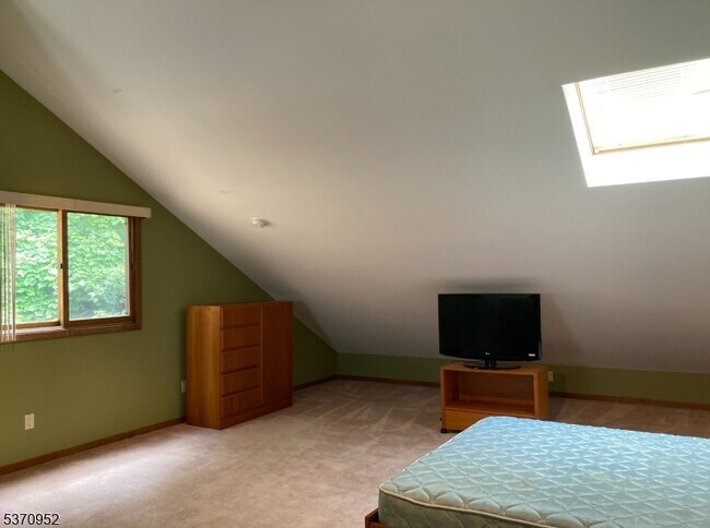 Building Photo - 6 Brandywine Ct