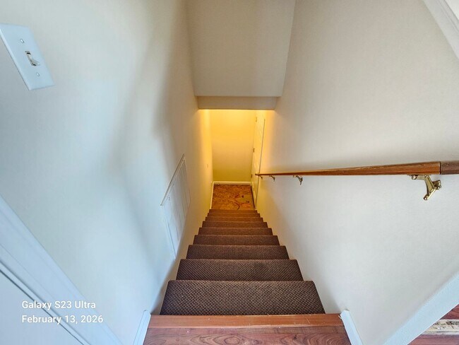 Building Photo - 13019creststreet.is4lease.com