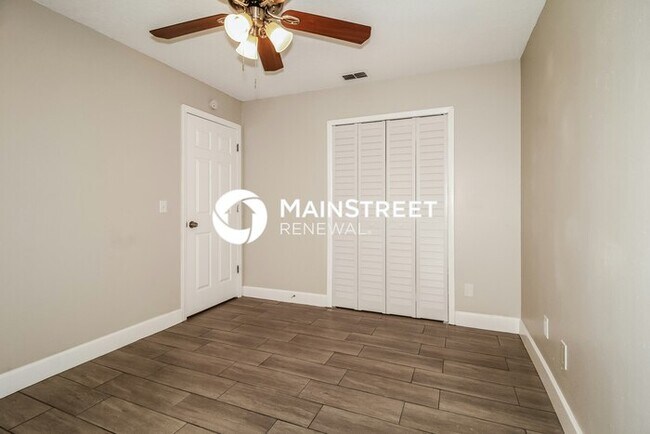 Building Photo - 3 Bedroom Pet-Friendly Home in LONGWOOD, F...