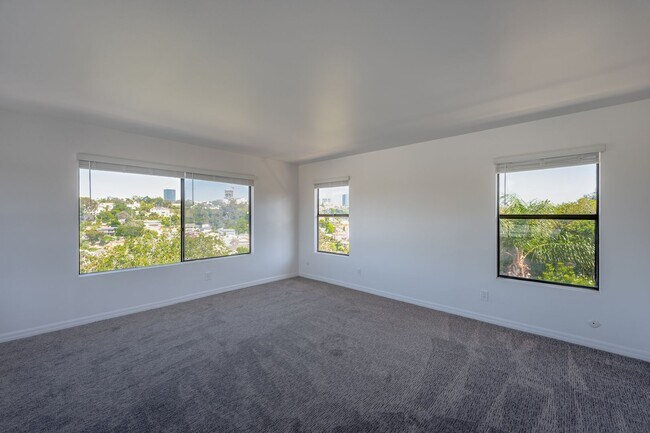 Building Photo - Gorgeous 3 bedroom house with amazing views and huge garden