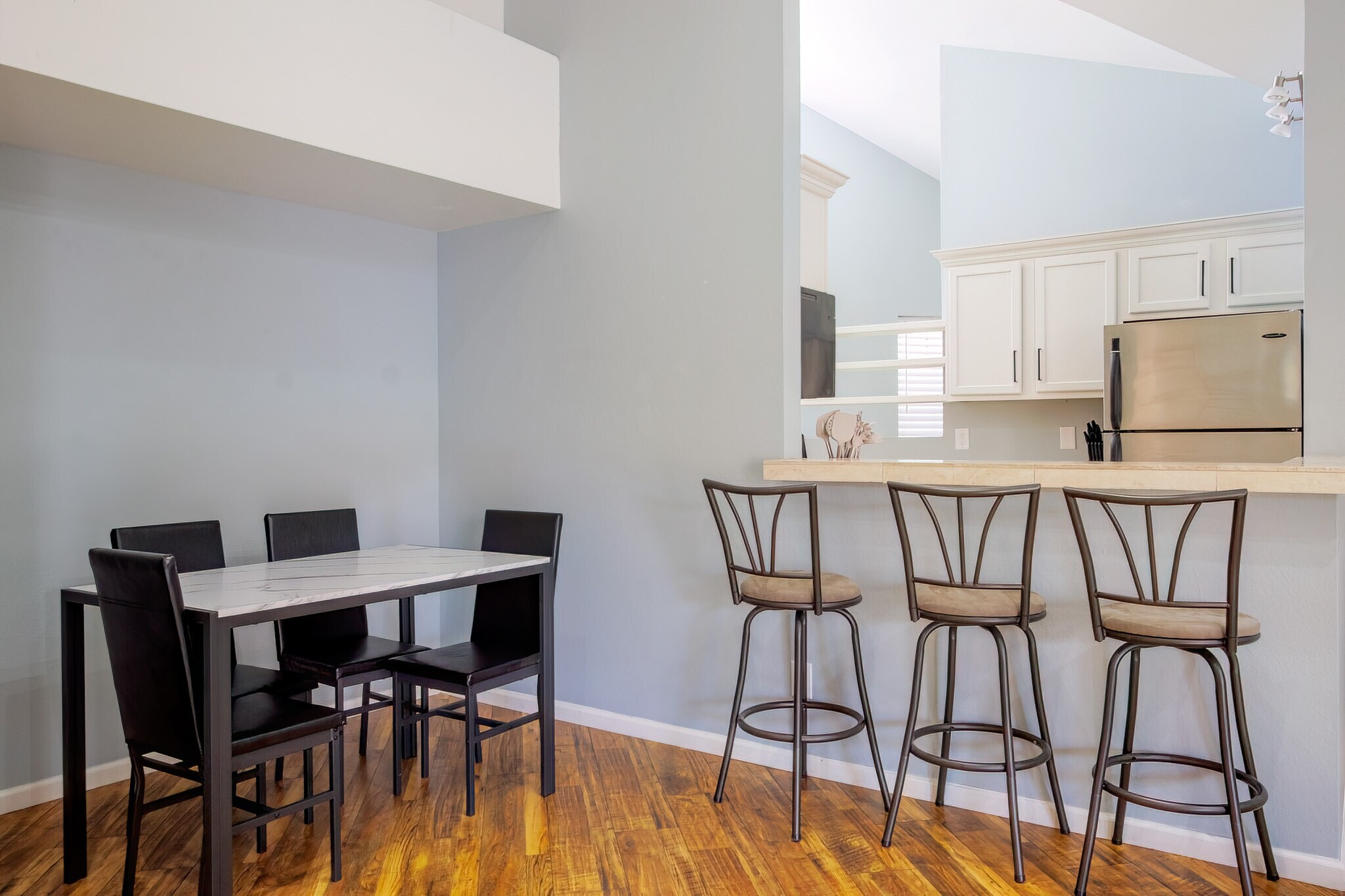 Building Photo - 10301 N 70th St