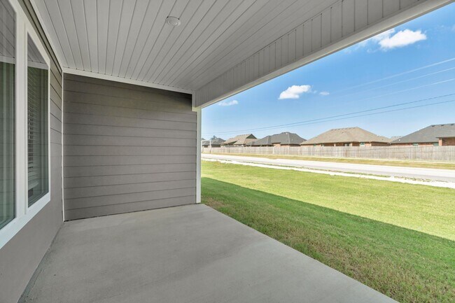 Building Photo - Brand-New 4 Bedroom Home in Prairie Grove! Move-in Ready! FENCE INCLUDED!