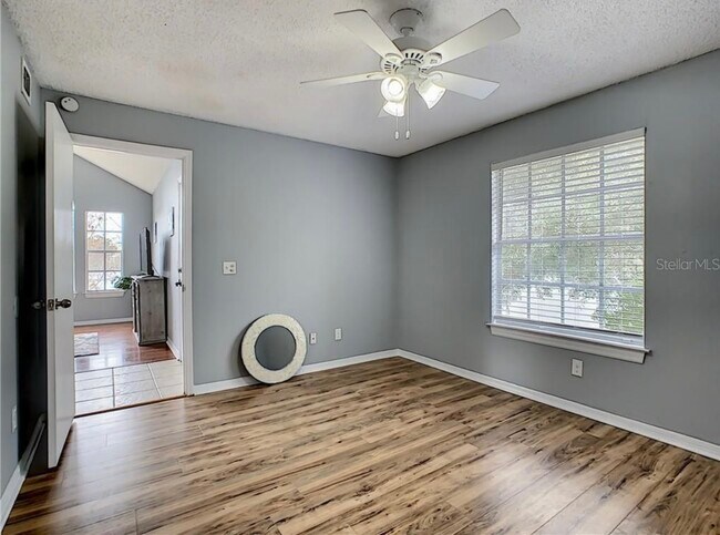 Building Photo - 1037 S Hiawassee Rd