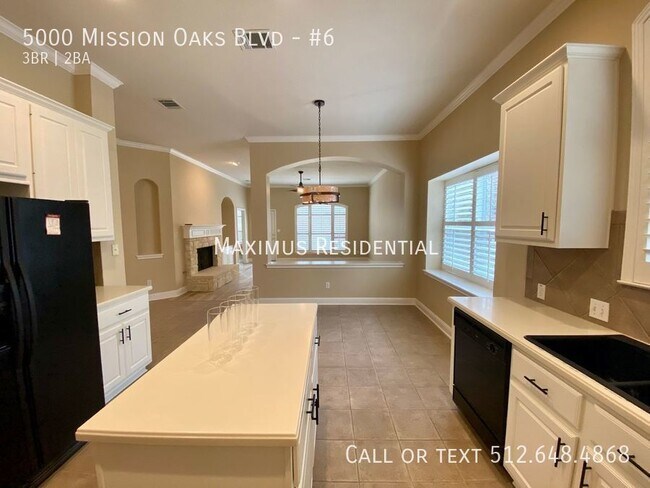 Building Photo - 5000 Mission Oaks Blvd