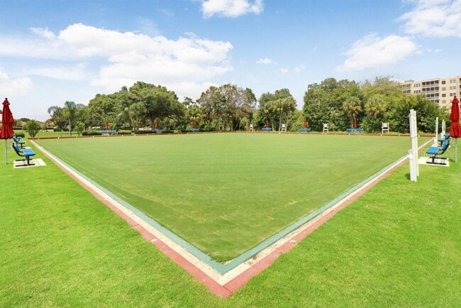 Building Photo - 2306 Lancaster Dr