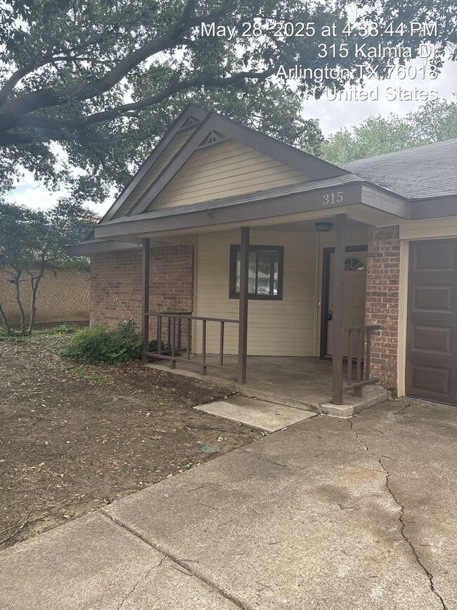 Building Photo - 315 Kalmia Dr