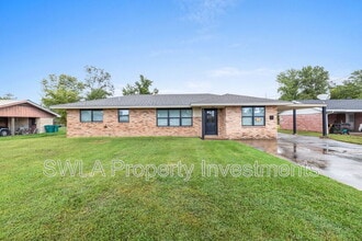Building Photo - 1026 Bee Tree St