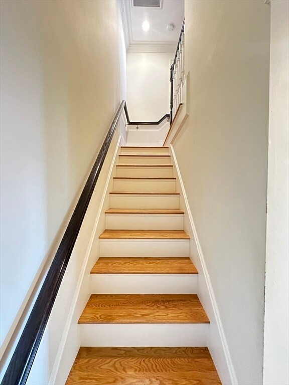 Building Photo - 191 Newtonville Ave