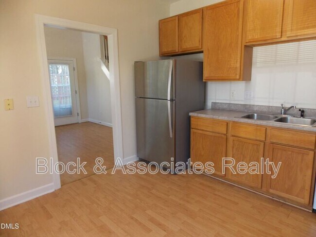 Building Photo - 2701 Sterling Park Dr
