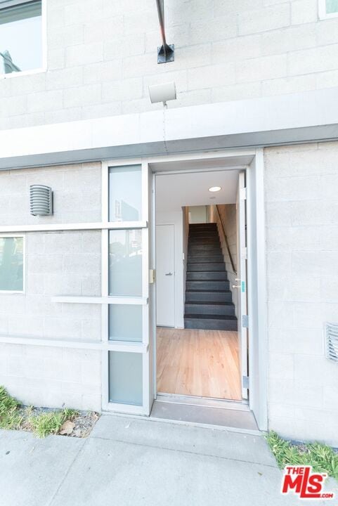 Building Photo - 717 Highland Ave