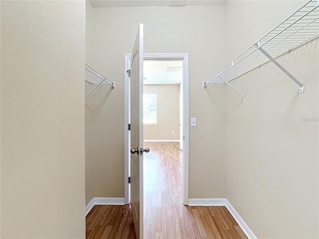 Building Photo - 7434 Surrey Pines Dr