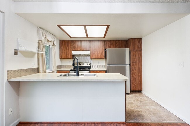 Building Photo - Tumwater rambler with 3bdrms 1.75 baths 2 ...