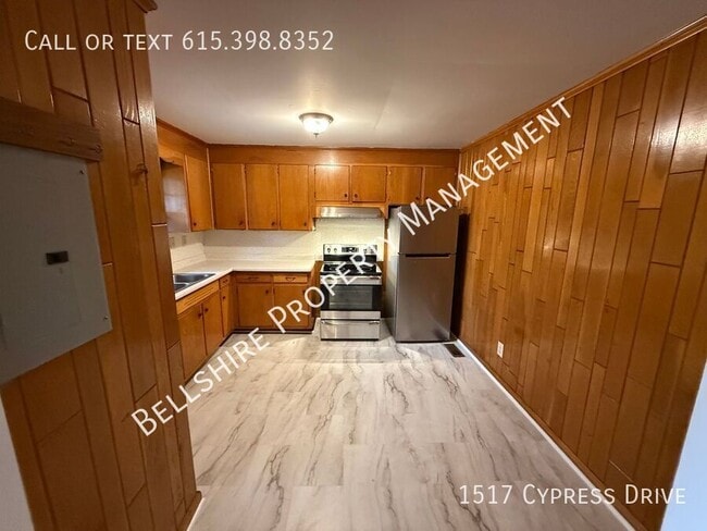 Building Photo - 1517 Cypress Dr