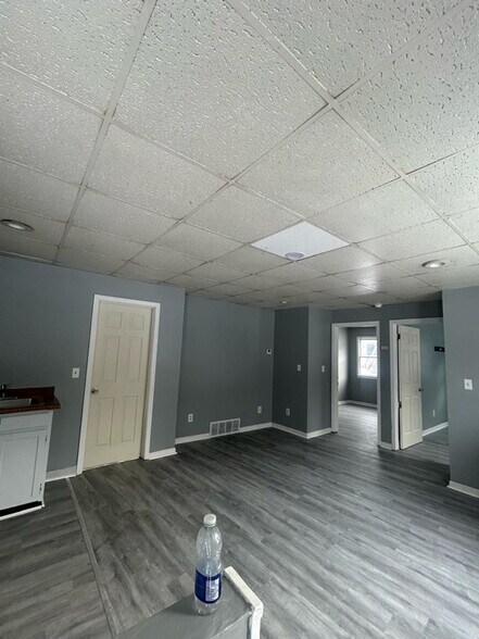 Building Photo - 330 Potomac Ave