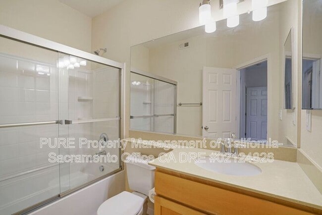 Building Photo - 11091 International Dr