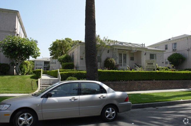 Primary Photo - 5140 Clinton Avenue