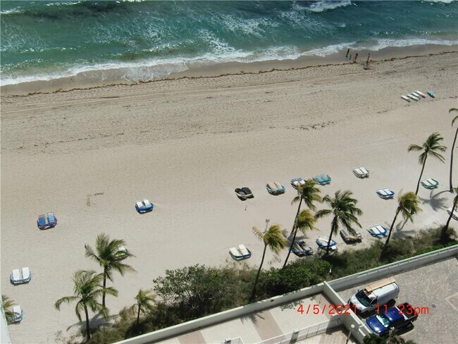 Building Photo - 3500 Galt Ocean Dr