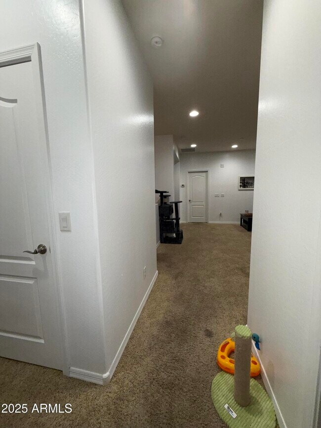 Building Photo - 9242 W Meadow Dr