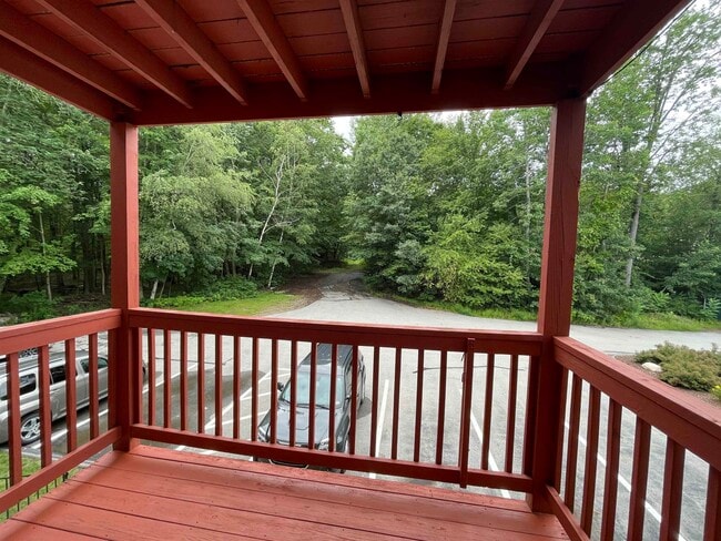 Building Photo - 99 Powers St