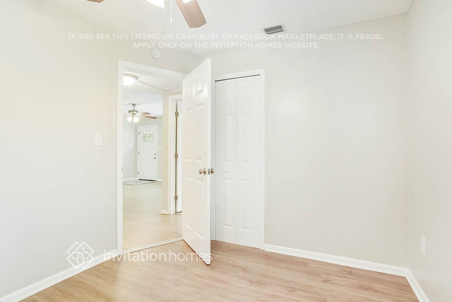 Building Photo - 6461 Yellowstone St
