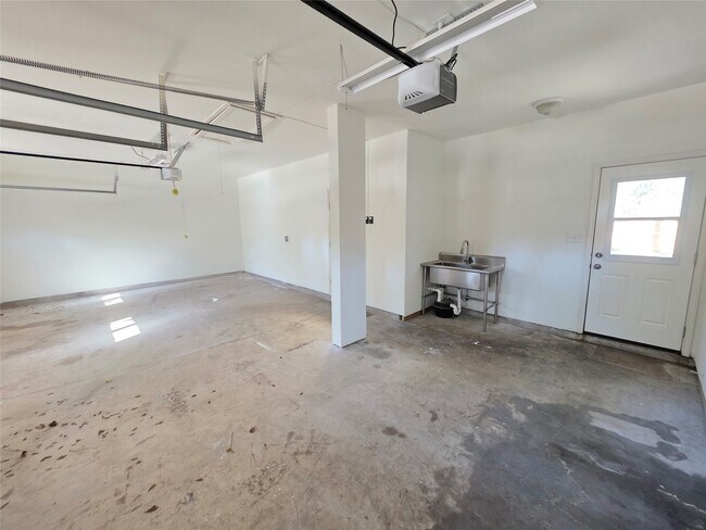 Building Photo - 46 Dalea Pl