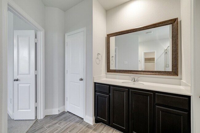 Building Photo - 1216 Blanco Trl
