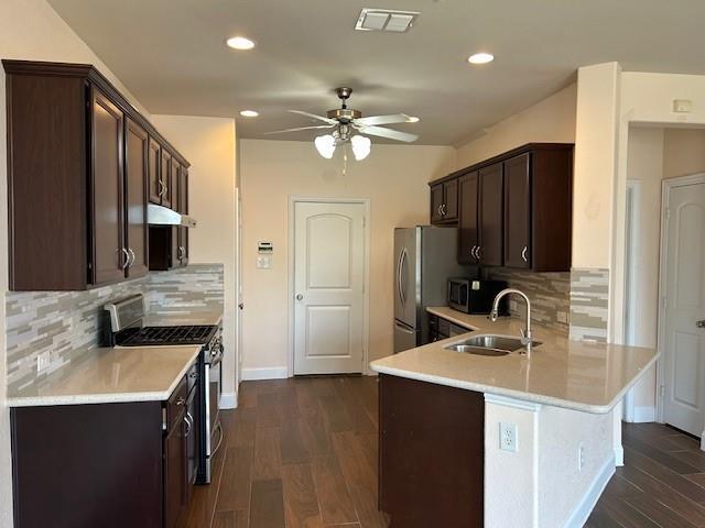 Building Photo - 452 Hunt Dr