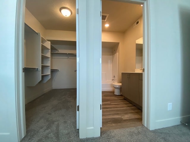Building Photo - 142 7th St