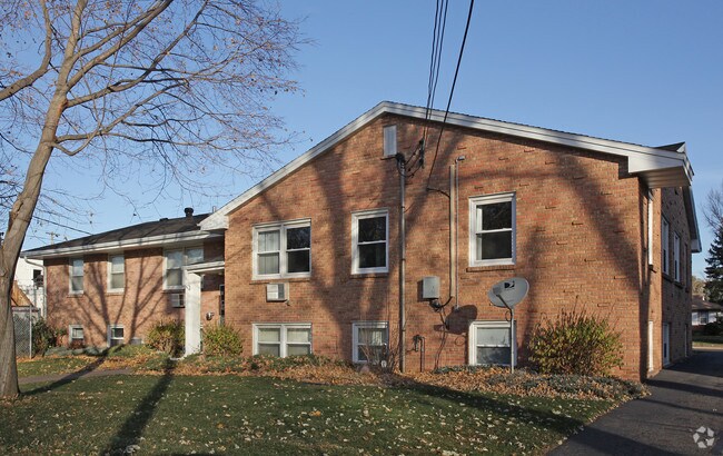 Building Photo - 2024 County Road F E