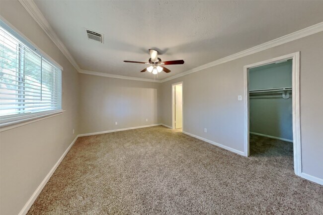 Building Photo - 2510 Foxden Dr