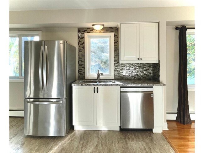 Building Photo - 5559 Turtle Lake Rd