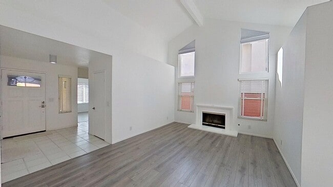 Building Photo - 11 Via Bellorita: Charming 2 Bed 2 Bath Ho...