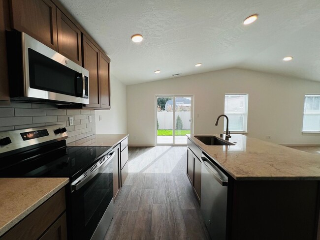 Building Photo - Non-Refundable & Security Deposit Total: $...