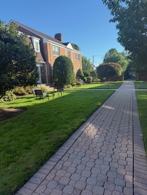 Quiet Court Yard Area - 224 Prospect St