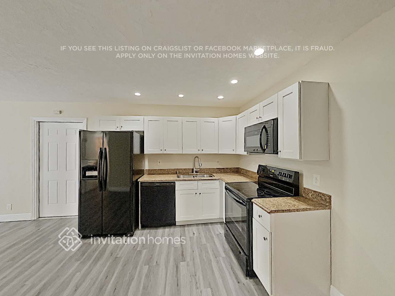 Building Photo - 4582 Carthage Cir N