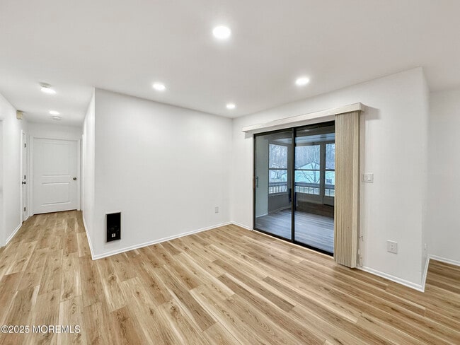 Building Photo - 161 Cross Slope Ct