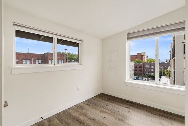 Building Photo - Modern Apartments in Prime Queen Anne Loca...