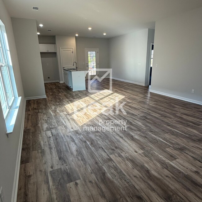 Building Photo - $2200! Brand New Home! 3 Bed, 2 Bath!