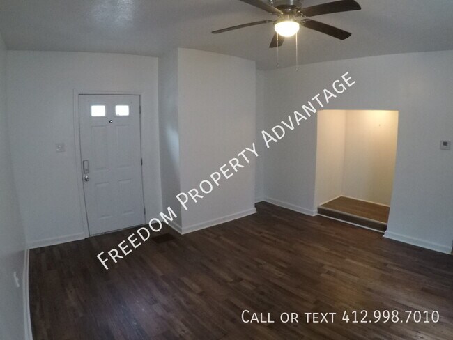 Primary Photo - 122 Parker St