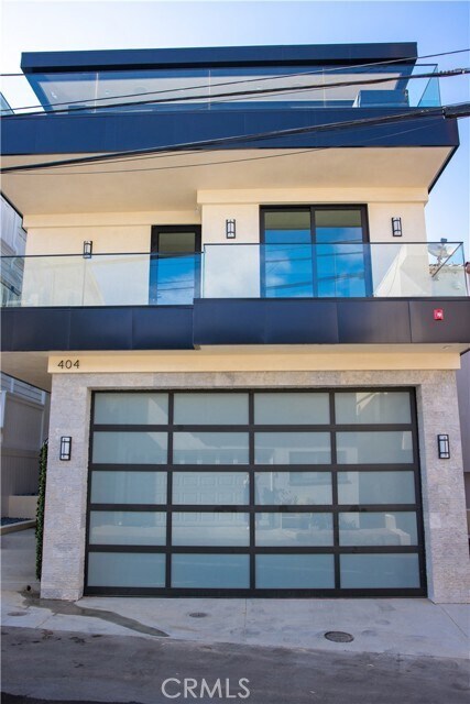 Building Photo - 404 16th St