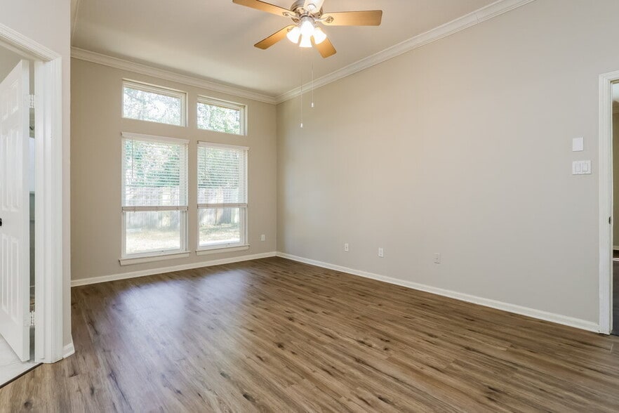 Building Photo - 5014 Otter Peak Dr